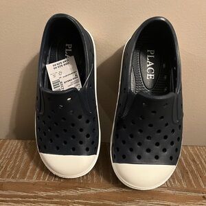 Children’s Place Kids Navy & White slip ons